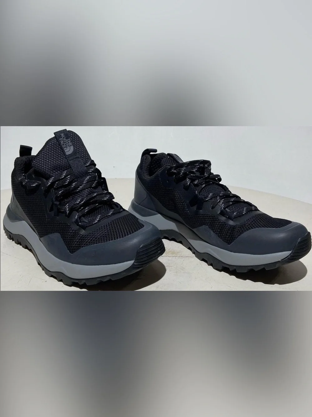 The North Face Men's Activist Futurelight hiking shoe- size 8.5 waterproof -